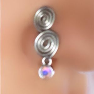 Fake nose peircing clip on